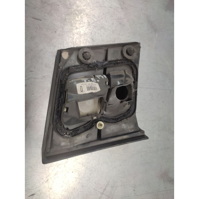 Recambio de piloto trasero derecho interior para nissan primera (p11) 2.0 16v referencia OEM IAM 2
