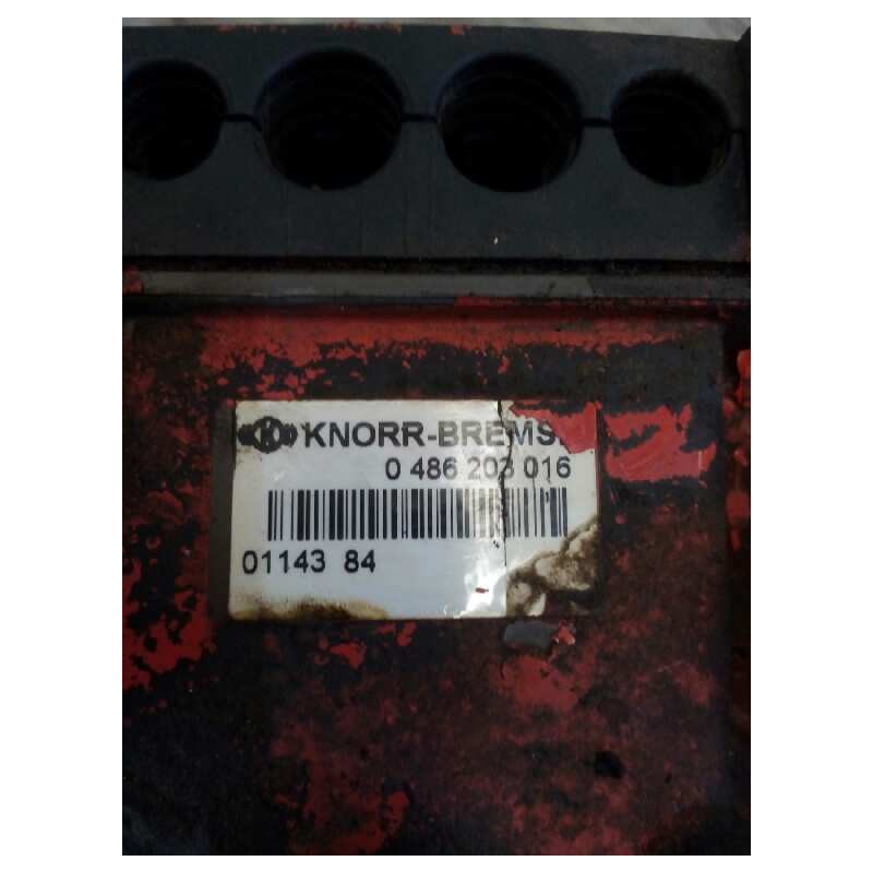 Recambio de valvula aire para man tg - a 18.460 fg / bb (e3/e4) m (largura mediana) referencia OEM IAM 0486203016  VALVULA EBS - Blanco 2