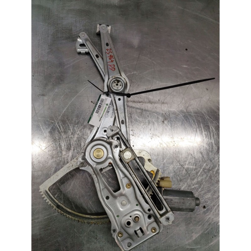 Recambio de elevalunas delantero derecho para mercedes-benz clase m (w163) ml 270 cdi (163.113) referencia OEM IAM 990408101  