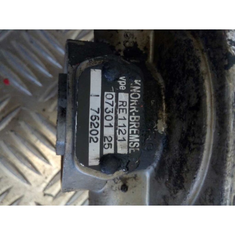 Recambio de valvula aire para man tg - a 18.460 fg / bb (e3/e4) m (largura mediana) referencia OEM IAM RE1121 0730125 - Blanco 2