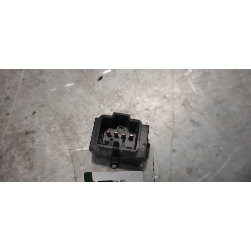 Recambio de boton antivaho para ssangyong musso 2.9 tdi full referencia OEM IAM   5 PINS - Azul 2