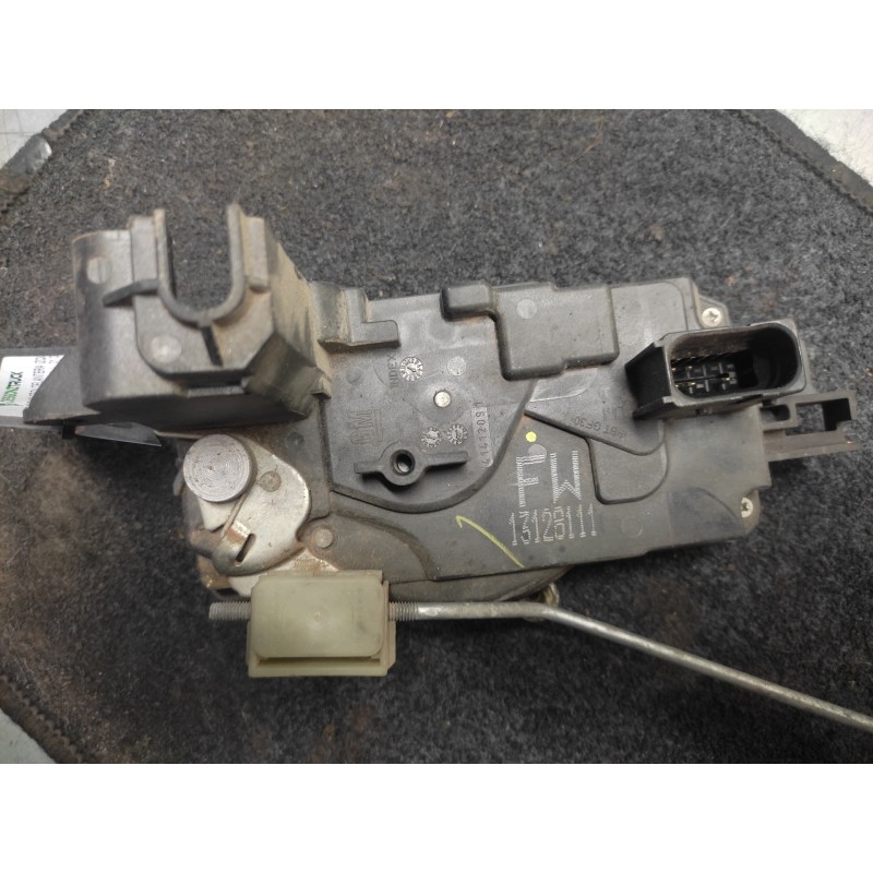 Recambio de cerradura puerta delantera izquierda para opel astra h berlina cosmo referencia OEM IAM 13128111 5 PINS 2