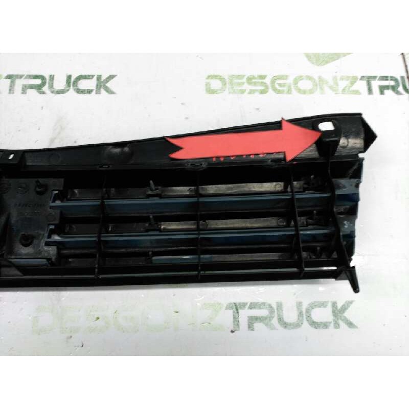 Recambio de rejilla delantera central para peugeot 205 berlina 1.4 generation referencia OEM IAM 9253108580 - Azul 6
