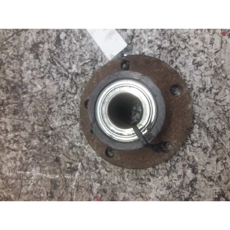 Recambio de buje trasero izquierdo para volkswagen caddy ka/kb (2k) furg. referencia OEM IAM 1T0E0808214 - Blanco 2