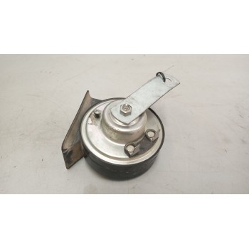 Recambio de claxon para iveco daily v autobús 50c15 referencia OEM IAM   