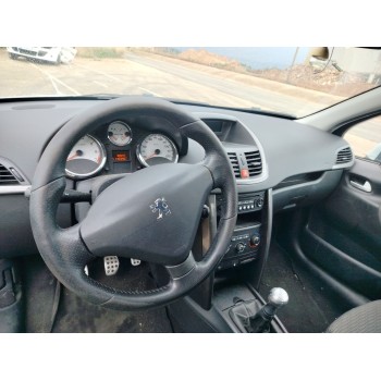 peugeot 207 del año 2010