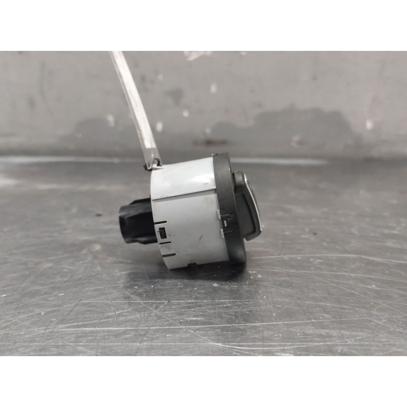 Recambio de mando luces para skoda rapid ambition referencia OEM IAM 5E0941431N - Blanco 3