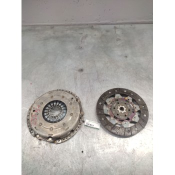 Recambio de kit embrague para peugeot 5008 referencia OEM IAM 9800221480  