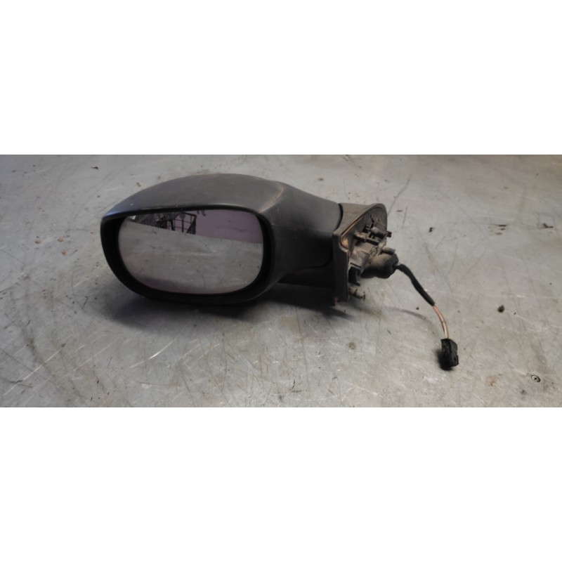 Recambio de retrovisor izquierdo para citroën c3 1.4 hdi sx plus referencia OEM IAM   2 CABLES