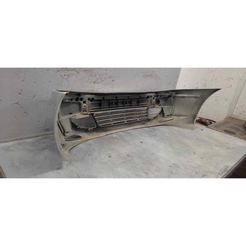 Recambio de paragolpes delantero para ford fiesta berlina ghia referencia OEM IAM 10