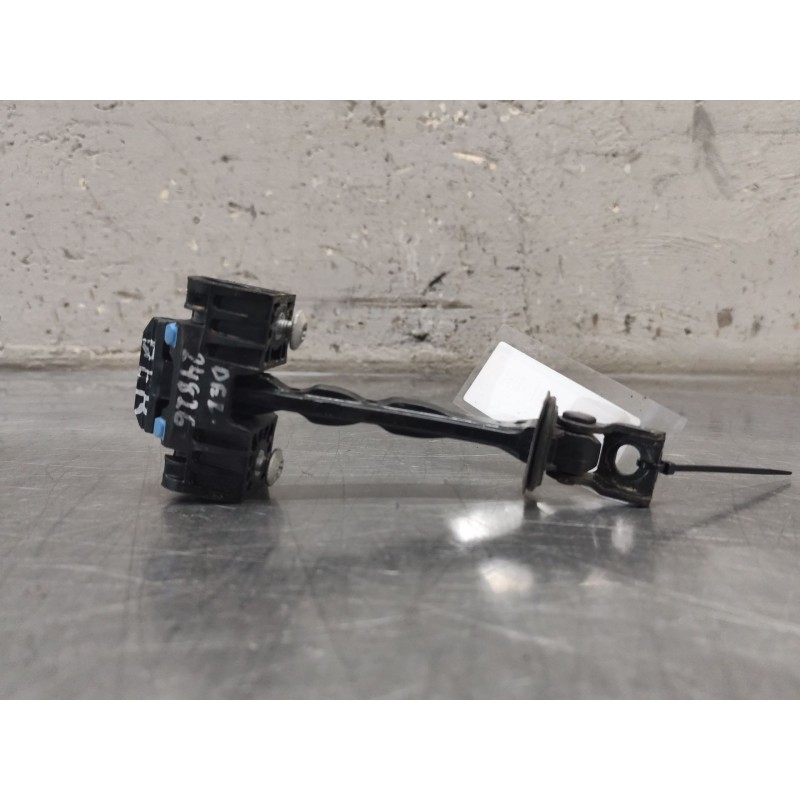 Recambio de retenedor puerta para volkswagen tiguan (5n_) 2.0 tdi 4motion referencia OEM IAM   