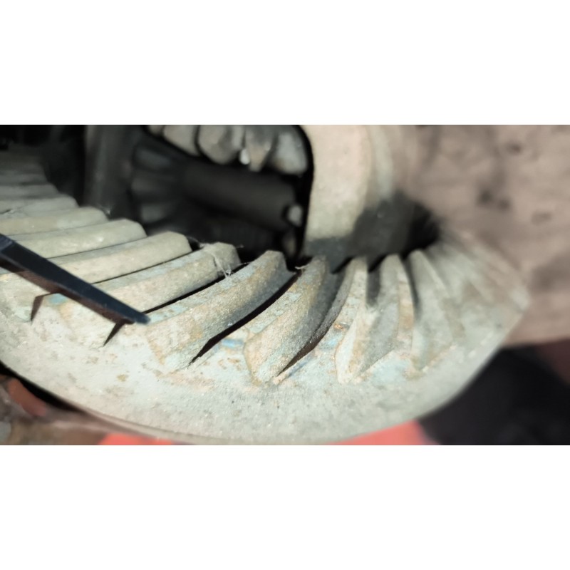 Recambio de grupo para nissan trade 100 3.0 turbodiesel referencia OEM IAM  RELACION:7X39 16 ESTRIAS PALIER 2