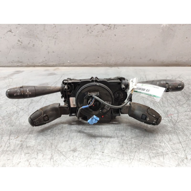 Recambio de mando multifuncion para peugeot 5008 referencia OEM IAM 96773912ZD  