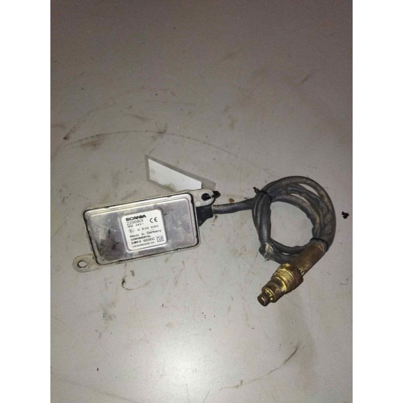 Recambio de sensor para scania serie p/g/r (l-clase) fsa r520 (4x2) largo cr 19 topline referencia OEM IAM 2296801  SENSOR NOXE - Blanco 2