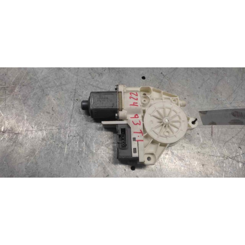 Recambio de motor elevalunas trasero izquierdo para peugeot 407 sw st sport referencia OEM IAM 0130822201 2