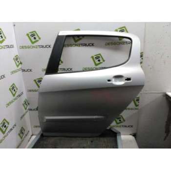 PUERTA TRASERA IZQUIERDA 