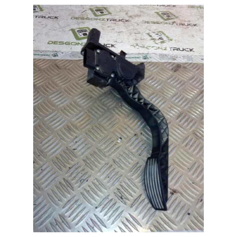 Recambio de pedal acelerador para iveco daily caja cerrada (1999 =>) 35 - s 12 caja cerrada referencia OEM IAM 504061734 0281002 - Blanco