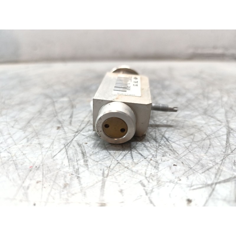 Recambio de valvula expansion para land rover range rover evoque (l538) 2.0 d referencia OEM IAM 7010973 - Blanco 2