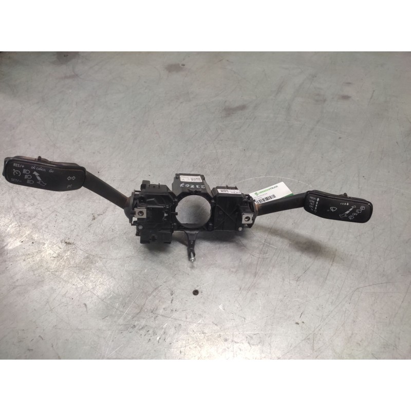 Recambio de mando multifuncion para skoda rapid ambition referencia OEM IAM 6C0953513B  