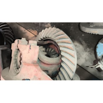 Recambio de grupo para nissan trade 100 3.0 turbodiesel referencia OEM IAM  RELACION:8X35 16 ESTRIAS PALIER