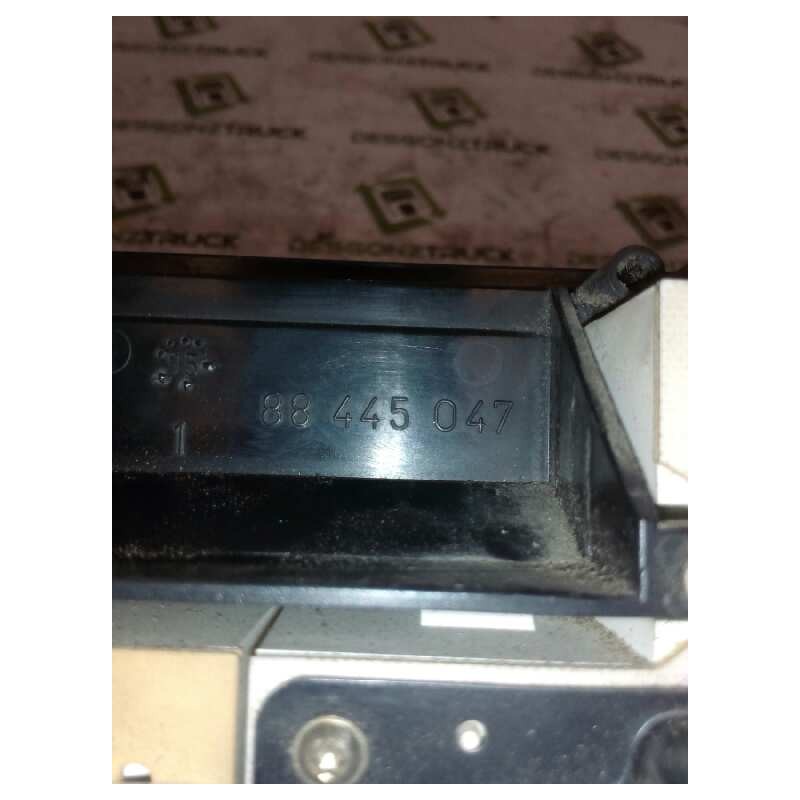 Recambio de cuadro instrumentos para renault trucks magnum ae 385ti.18 (385cv) referencia OEM IAM 88445047 87001290 3