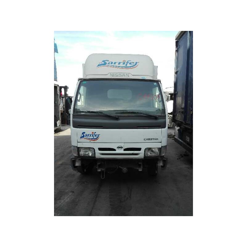NISSAN CABSTAR 01.04 