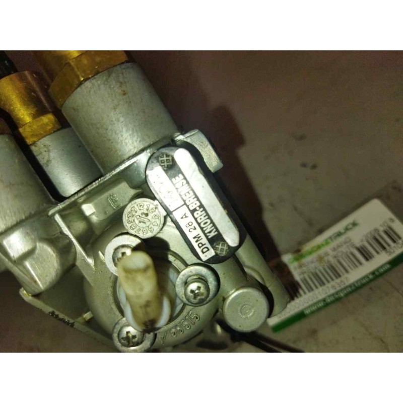 Recambio de palanca freno de mano para renault premium route 2006 10.8 diesel referencia OEM IAM 5010422400 DPM28A 3