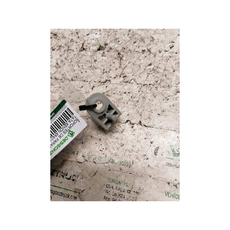 Recambio de soportes de parasoles para tata xenon 4x4/iii referencia OEM IAM   DERECHO 2