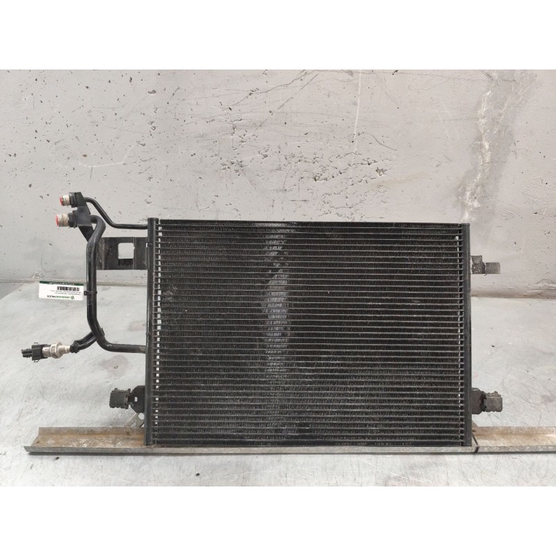 Recambio de condensador / radiador a/a para volkswagen passat berlina (3b2) comfortline referencia OEM IAM 8D0260401H  