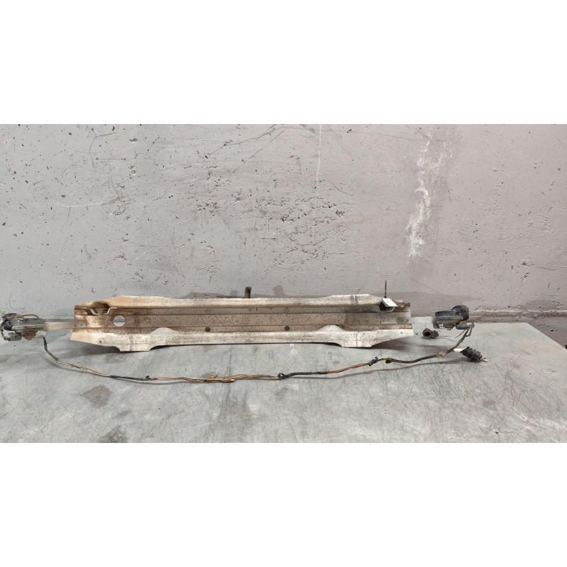 Recambio de refuerzo paragolpes delantero para audi a4 berlina (8e) referencia OEM IAM - Negro 2