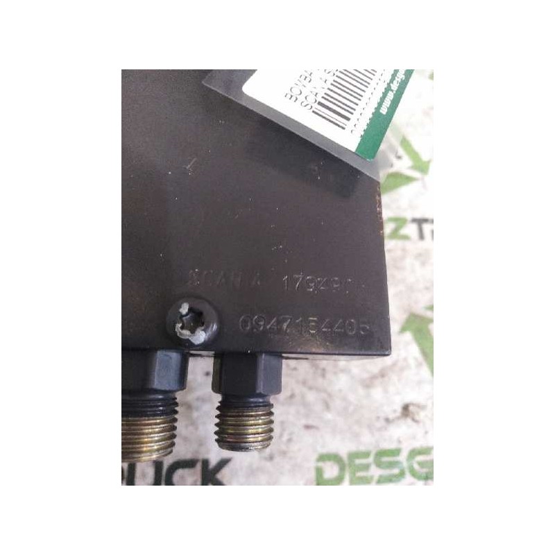 Recambio de bomba elevacion cabina para scania serie p/g/r (c-clase) referencia OEM IAM 1794906 0947154405 - Blanco 2