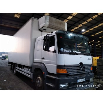 mercedes-benz atego 2-ejes 18 t /bm 950/2/4 del año 2003