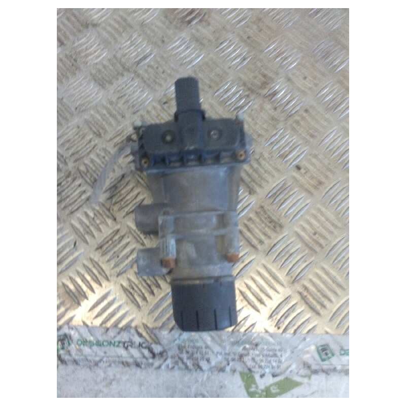 Recambio de valvula aire para man tg - a 18.480 fg / bb (e3/e4) xl referencia OEM IAM 0486200007  VALVULA TRANSMISOR DE FRENO 3