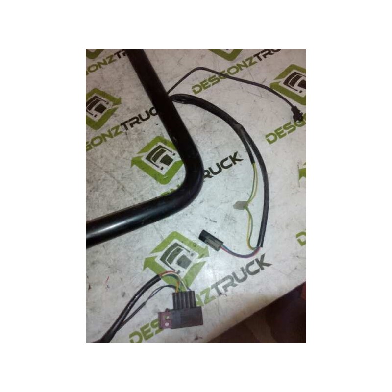 Recambio de brazo retrovisor derecho para renault trucks premium 2 distribution 450.18d (450cv) referencia OEM IAM 5010578506 04 2
