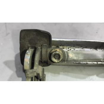 Recambio de maneta exterior delantera derecha para nissan trucks l80.09 l80.14 referencia OEM IAM   