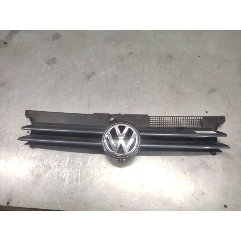 Recambio de rejilla delantera para volkswagen golf iv berlina (1j1) 1.6 16v referencia OEM IAM 1J0853651H  