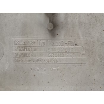 Recambio de moldura trasera cabina para man tgx 18.xxx 12.4 diesel referencia OEM IAM 81615100409  IZQUIERDA