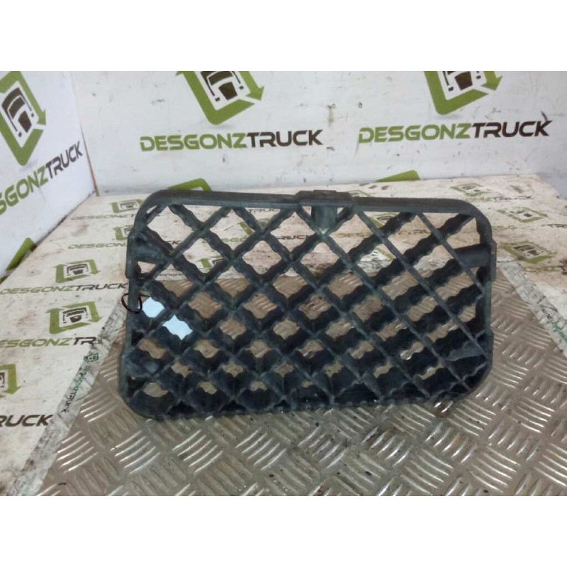 Recambio de huella peldaño para iveco eurocargo tector 5.9 diesel referencia OEM IAM 504043819 PARTE BAJA - Blanco 3