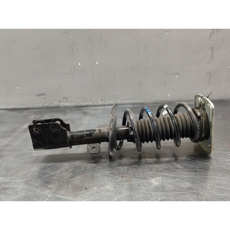 Recambio de amortiguador delantero izquierdo para toyota proace city furgoneta/monovolumen (bpz_) 1.5 d-4d 100 (bpzmd) referenci - Blanco 3