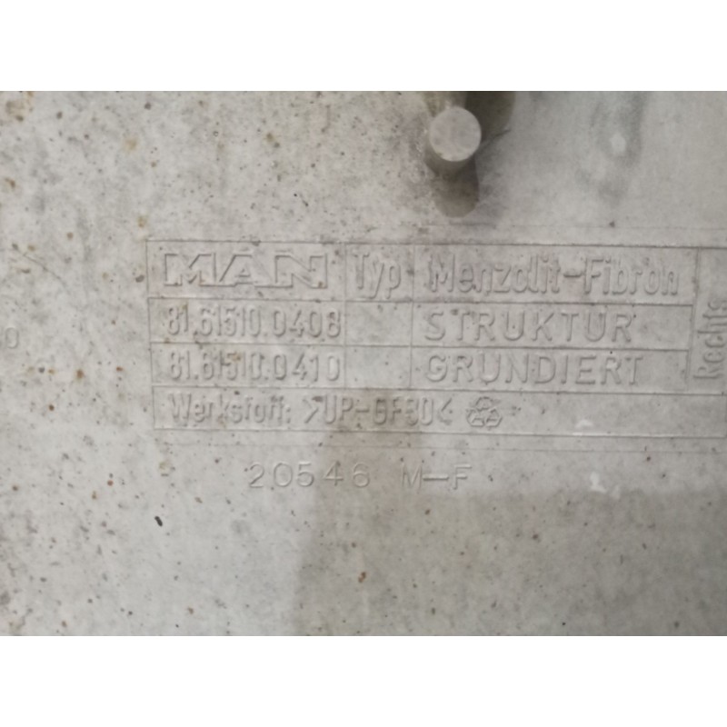 Recambio de moldura trasera cabina para man tgx 18.440 12.4 diesel referencia OEM IAM 81615100408  DERECHA 2
