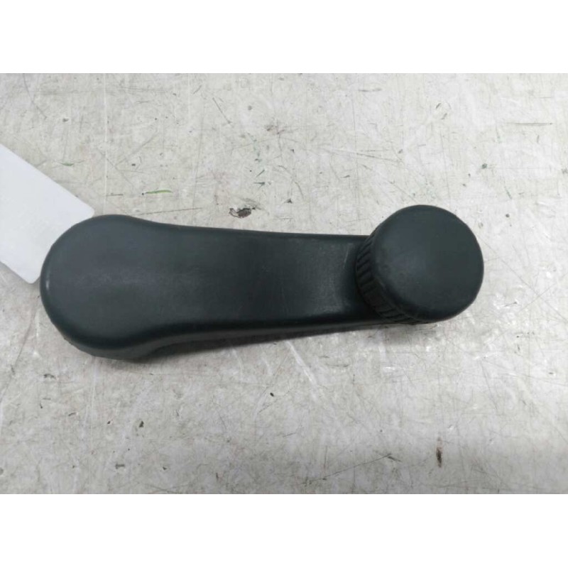 Recambio de maneta elevalunas trasera derecha para seat cordoba berlina (6k2) glx referencia OEM IAM 1H0837581  