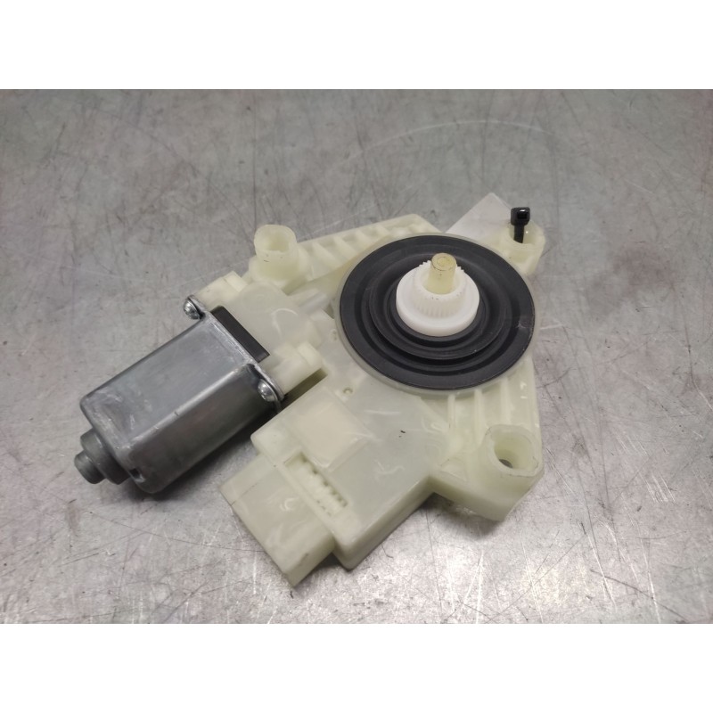 Recambio de motor elevalunas trasero izquierdo para skoda rapid ambition referencia OEM IAM 5JA959811L - Blanco 2