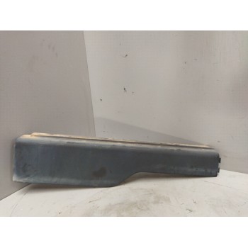 Recambio de moldura trasera cabina para volvo fm 12 asta 2001 12.1 diesel (d12d420) referencia OEM IAM 1062314 8191779 DERECHA