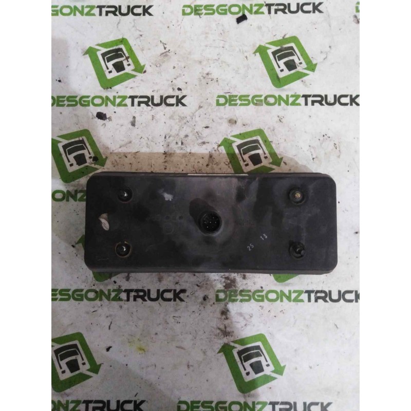 Recambio de piloto trasero izquierdo para iveco daily pr 3.0 diesel referencia OEM IAM  PILOTO UNIVERSAL CAMION - Blanco 2