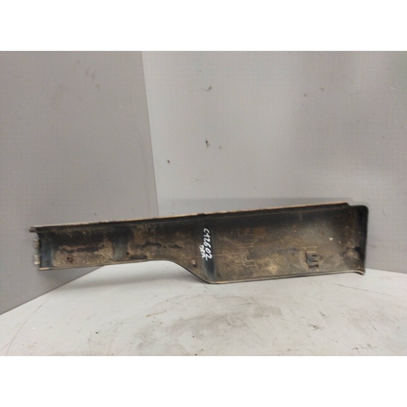 Recambio de moldura trasera cabina para volvo fm 12 asta 2001 12.1 diesel (d12d420) referencia OEM IAM 1062314 8191779 DERECHA - Blanco 2
