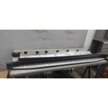Recambio de estribo izquierdo para mercedes-benz clase gl (x164) 3.0 cdi cat referencia OEM IAM A1646901975  