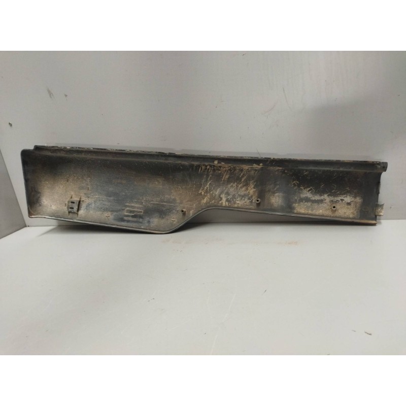 Recambio de moldura trasera cabina para volvo fm 12 asta 2001 12.1 diesel (d12d420) referencia OEM IAM 20530082 IZQUIERDA - Blanco 2