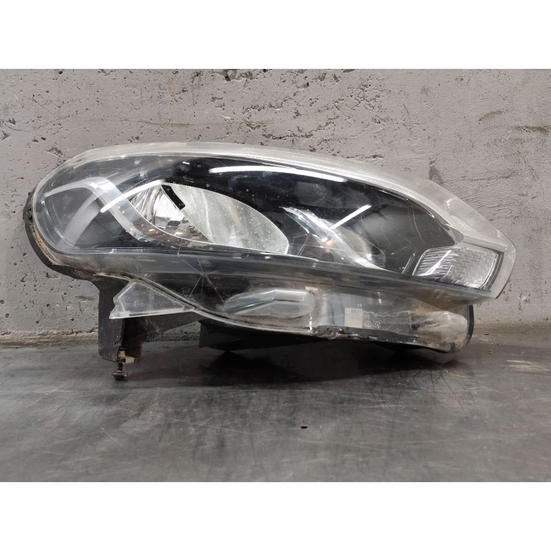 Recambio de faro derecho para toyota proace city furgoneta/monovolumen (bpz_) 1.5 d-4d 100 (bpzmd) referencia OEM IAM 0019715307 - Blanco