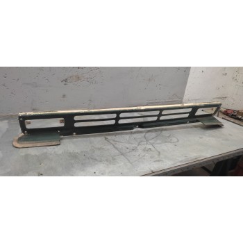 Recambio de rejilla delantera para nissan patrol (k/w160) familiar (w160) referencia OEM IAM   