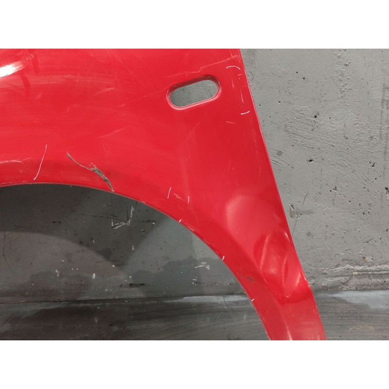 Recambio de aleta delantera izquierda para volkswagen polo (9n1) conceptline referencia OEM IAM - Rojo 2